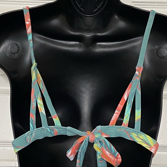 NWT💗 Raisins Seashells Bralette Top Size L - Picture 3 of 14